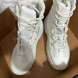 Faux suede boot white new never wear clean